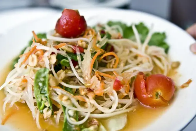 Som Yam Thai Papaya Salad