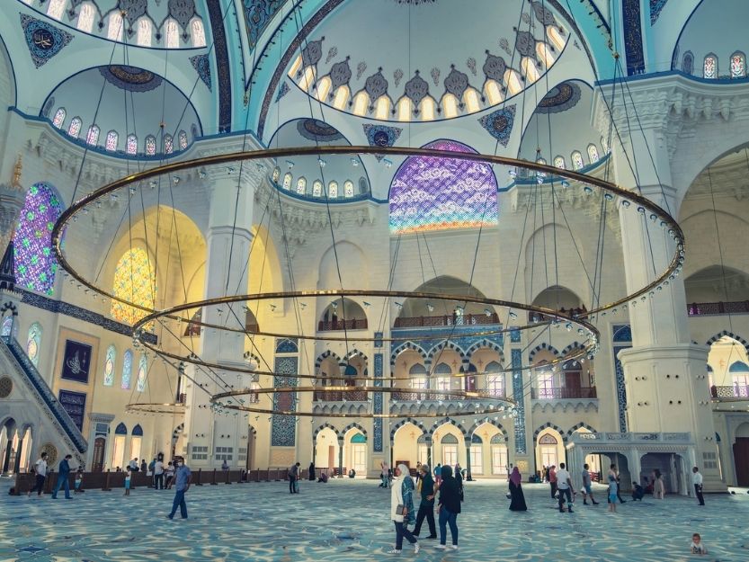 Grand Mosque Camlica interior