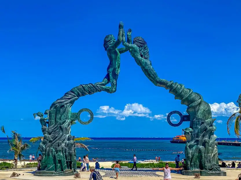 Playa del Carmen Statue