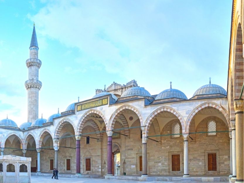 Suleymaniye Mosque, inner courtyard